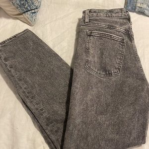 Abercrombie and Fitch Mom High Rise Size 26 Vintage Gray
